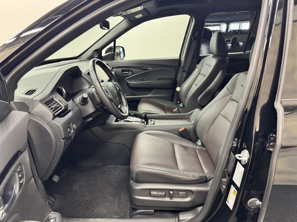 Used 2023 Honda Ridgeline Black Edition image 14