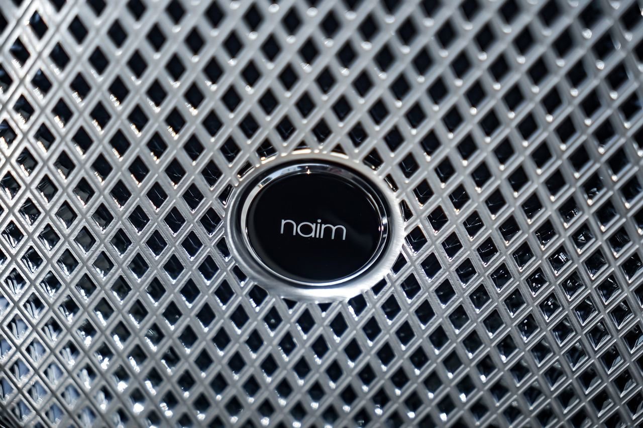 Certified 2024 Bentley Bentayga Extended Wheelbase image 26