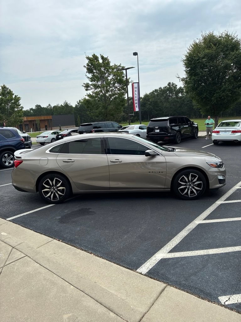 Used 2022 Chevrolet Malibu RS FWD image 4