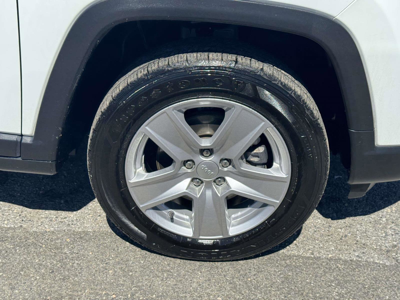 Certified 2022 Jeep Compass Latitude AWD/4WD image 9
