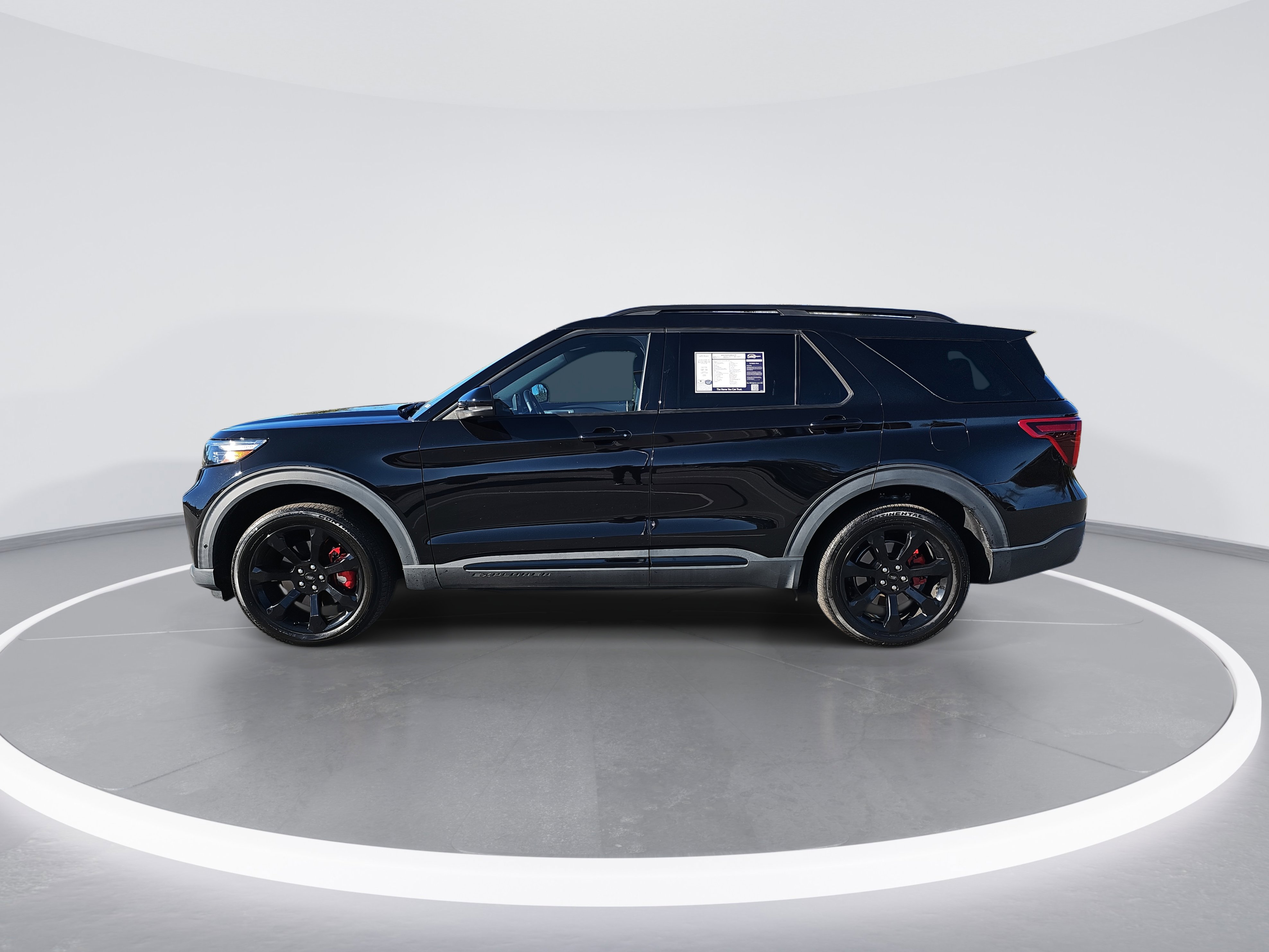 Used 2022 Ford Explorer ST w/ Equipment Group 401A image 6