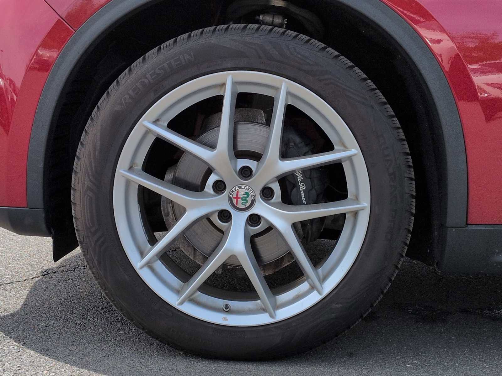 Used 2019 Alfa Romeo Stelvio Ti w/ TI Performance Package image 14