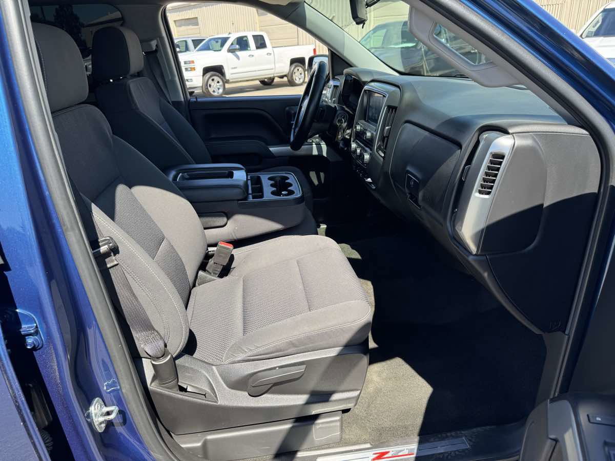 Used 2018 Chevrolet Silverado 1500 LT w/ All Star Edition image 18