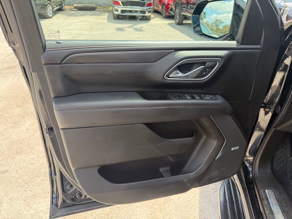 Used 2021 Chevrolet Suburban RST w/ Luxury Package image 13