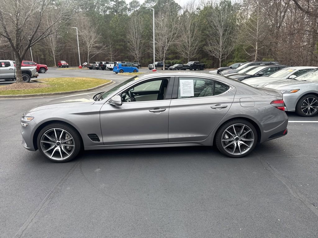 Used 2024 Genesis G70 2.5T image 14