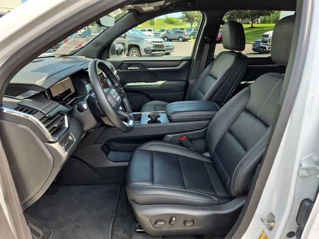 Used 2026 GMC Acadia Elevation w/ Elevation Premium Package FWD image 21