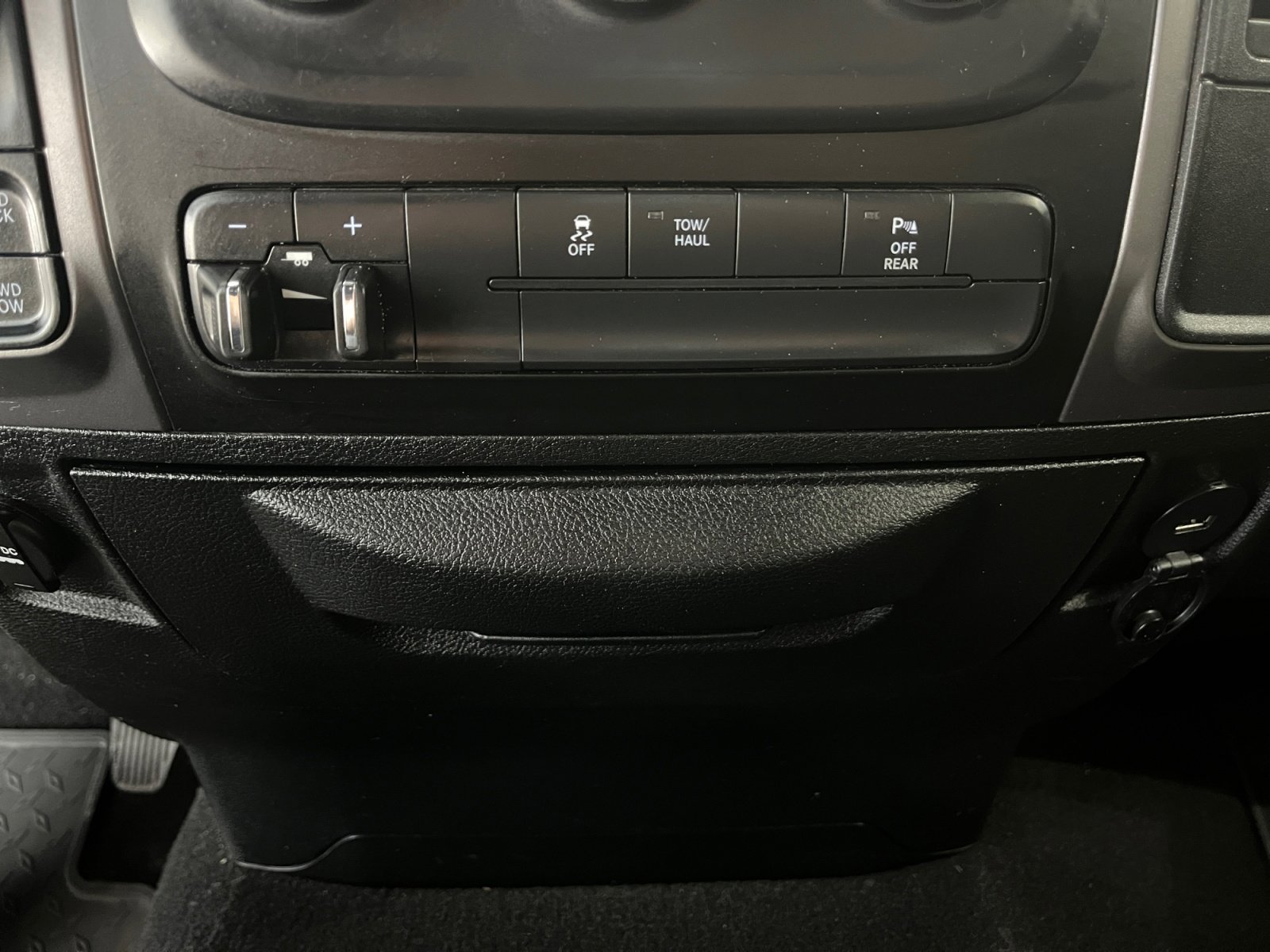 Used 2021 RAM 1500 Classic Warlock w/ Technology Package I image 21