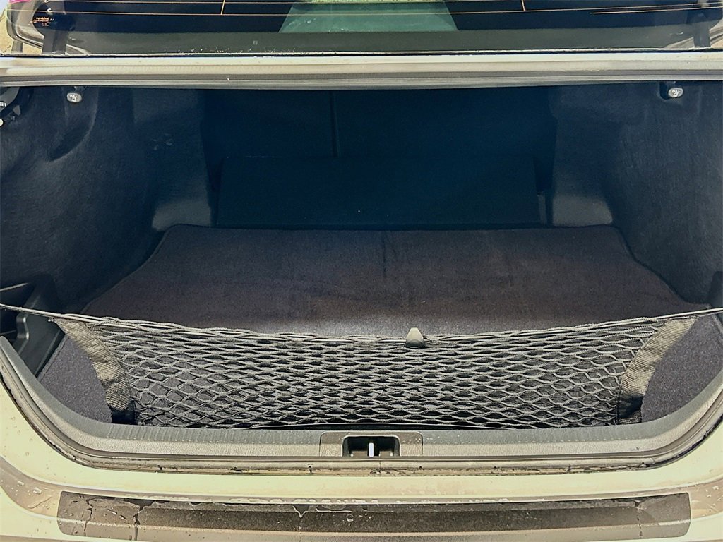 Used 2025 Toyota Camry SE w/ Convenience Package image 22