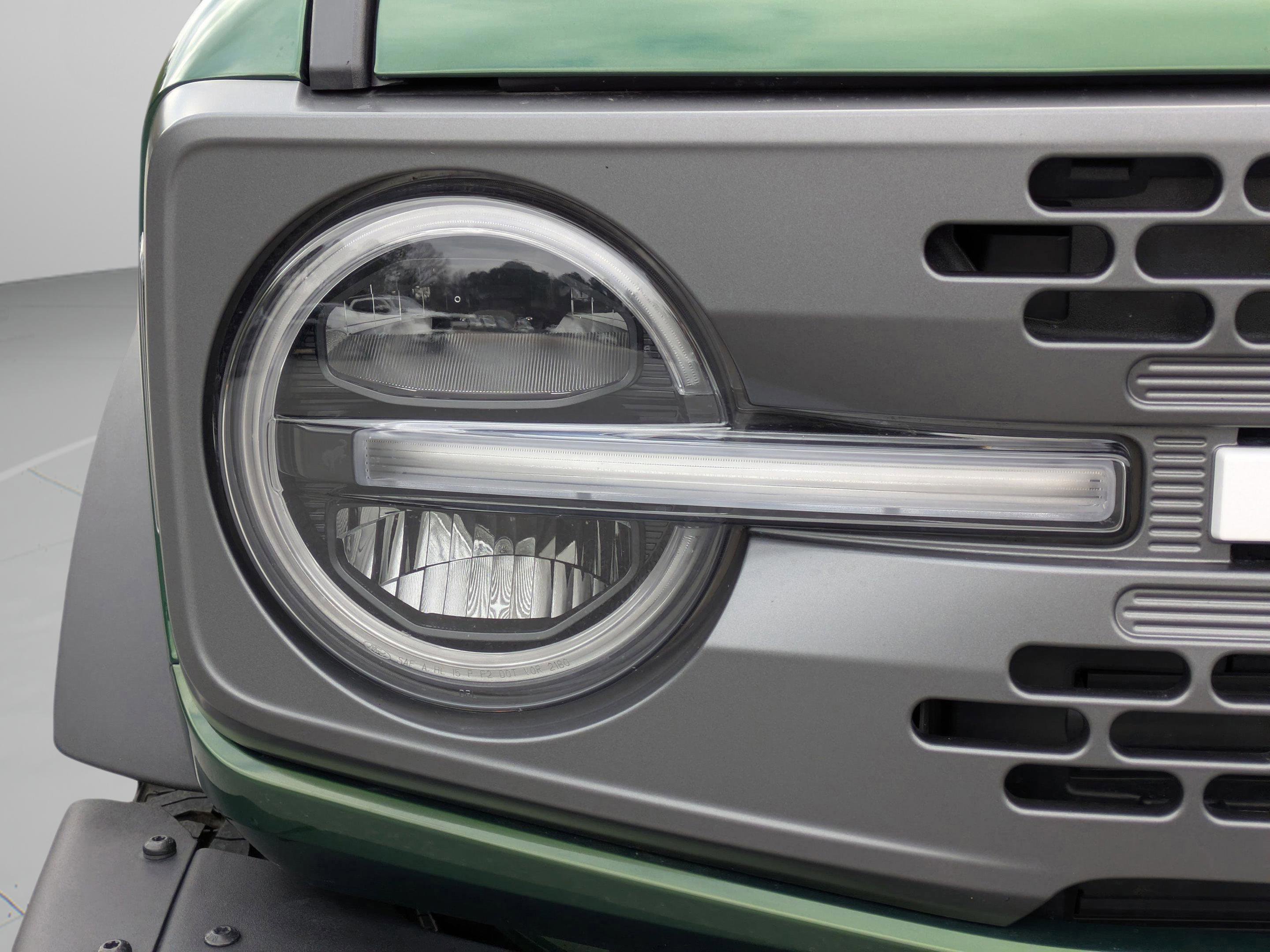 Used 2025 Ford Bronco Badlands image 10