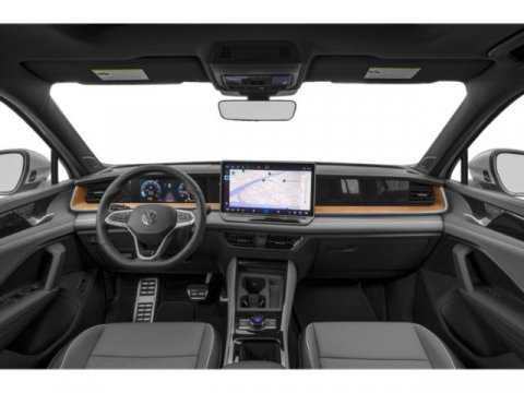 New 2026 Volkswagen Tiguan SEL R-Line AWD/4WD image 10