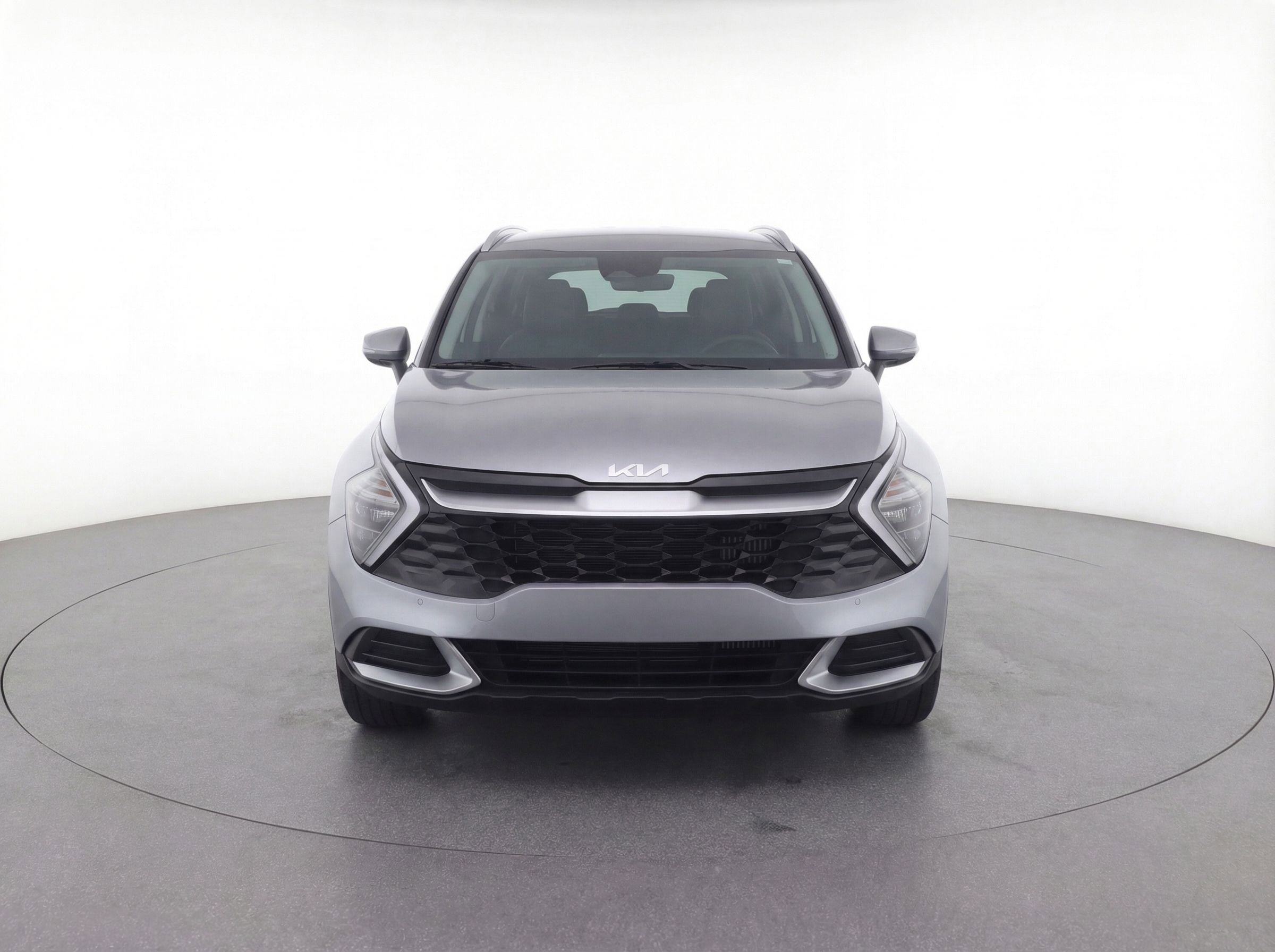 Used 2025 Kia Sportage LX FWD image 2
