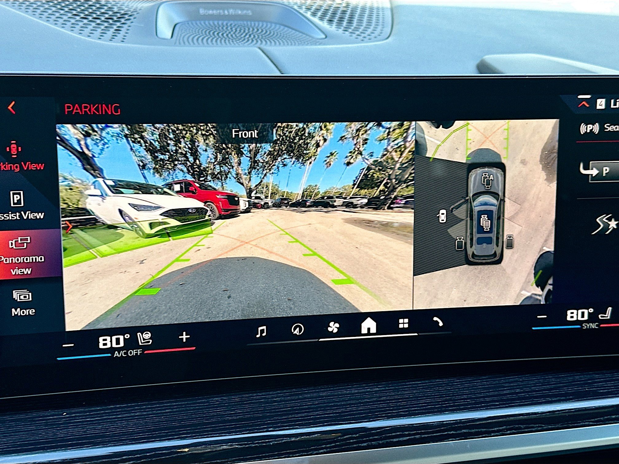 New 2026 BMW X7 M60i image 12