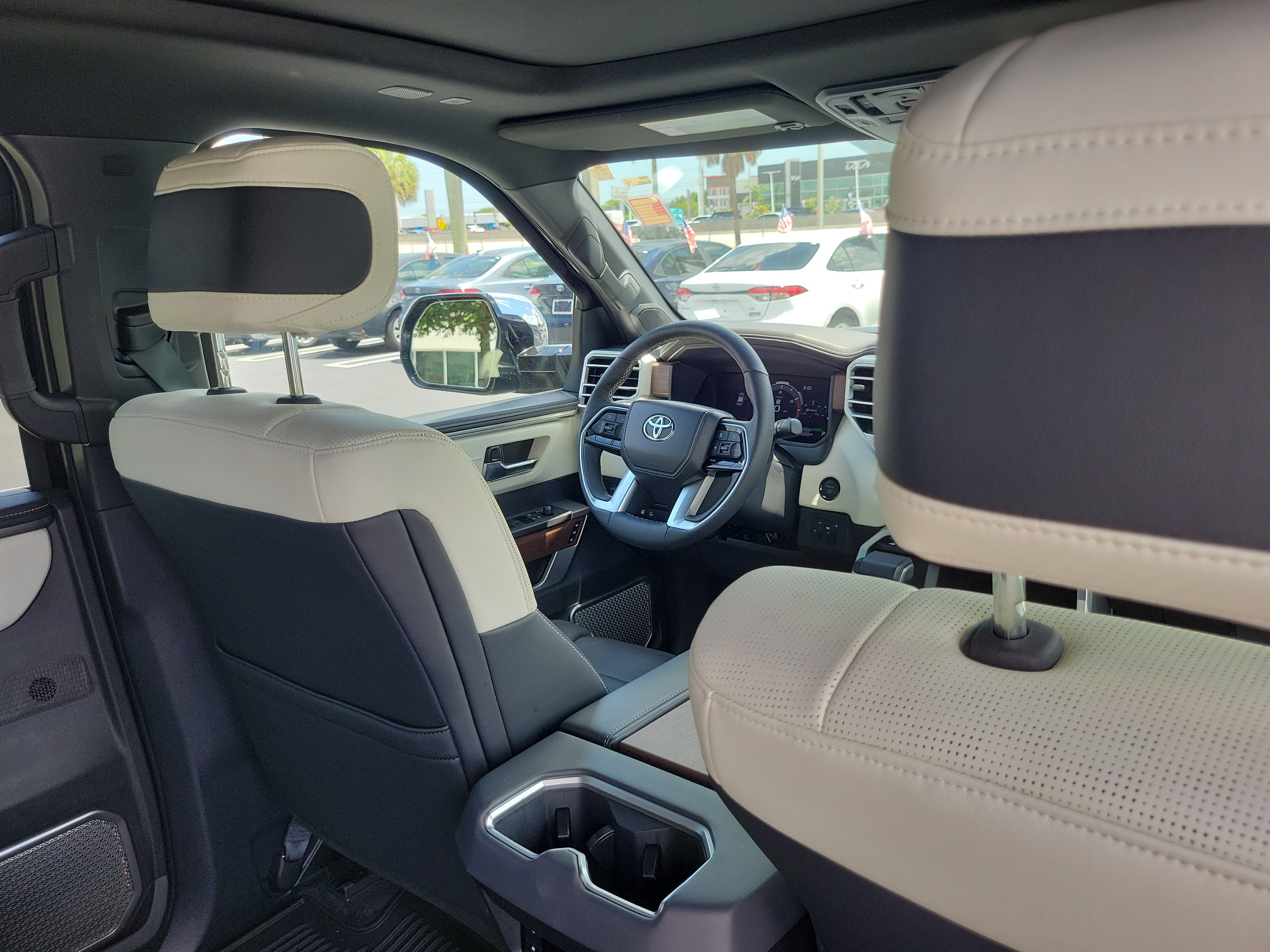 Used 2025 Toyota Sequoia Capstone AWD/4WD image 14