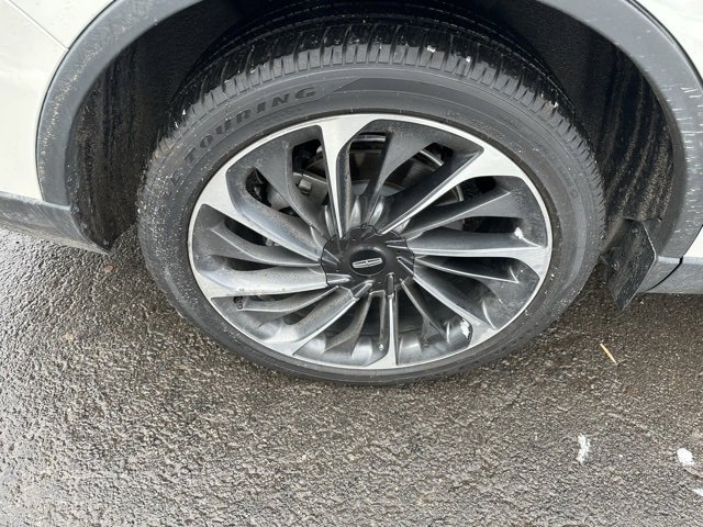 Used 2023 Lincoln Aviator Reserve w/ Equipment Group 201A image 12