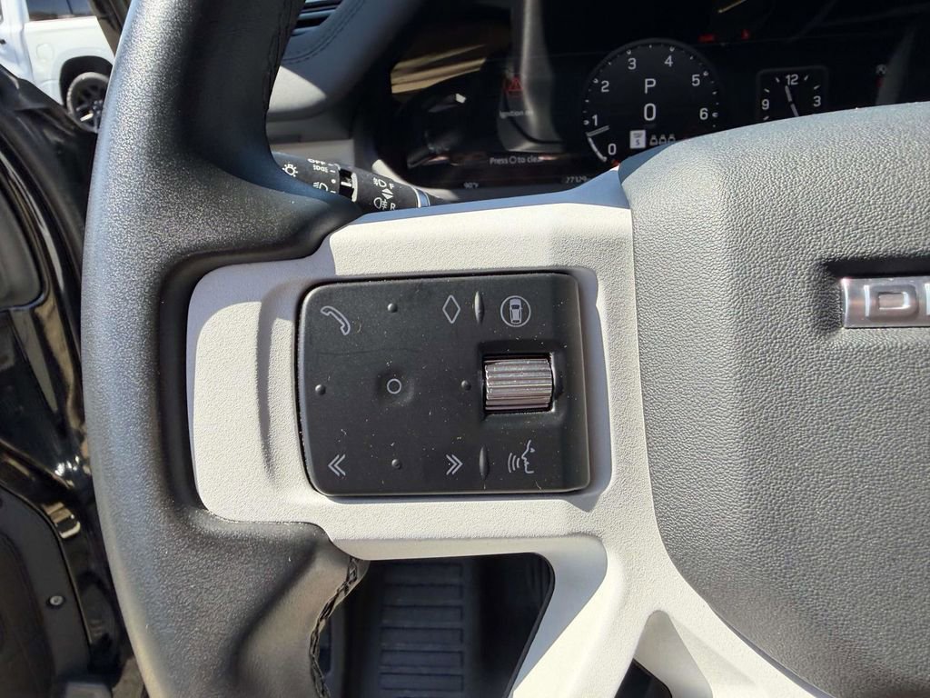 Used 2025 Land Rover Defender 110 S AWD/4WD image 34