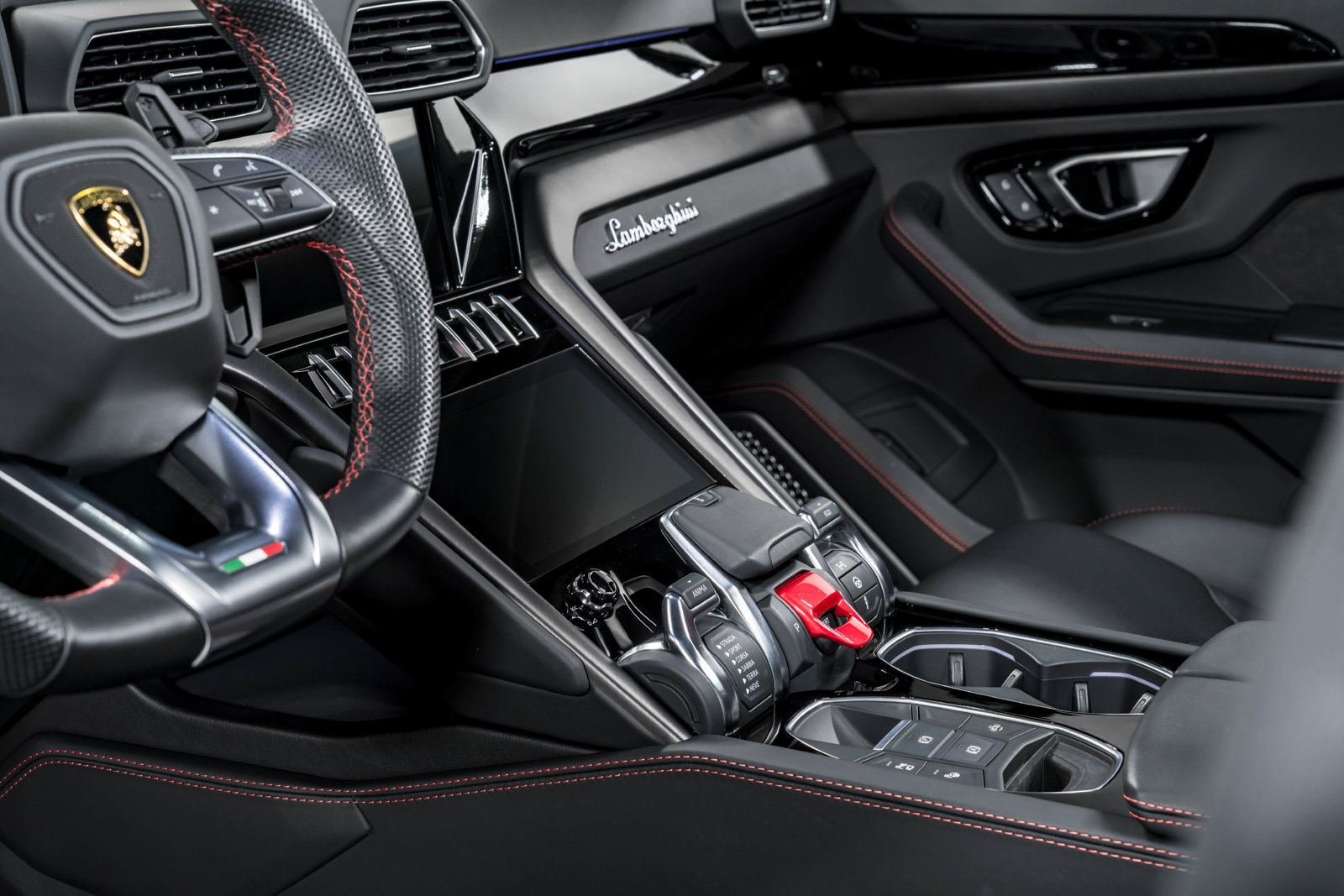 Used 2024 Lamborghini Urus S AWD/4WD image 22
