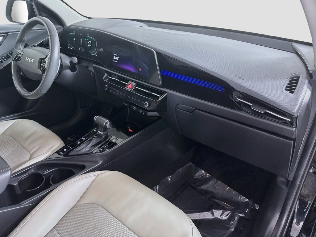 Used 2023 Kia Niro EX FWD image 29