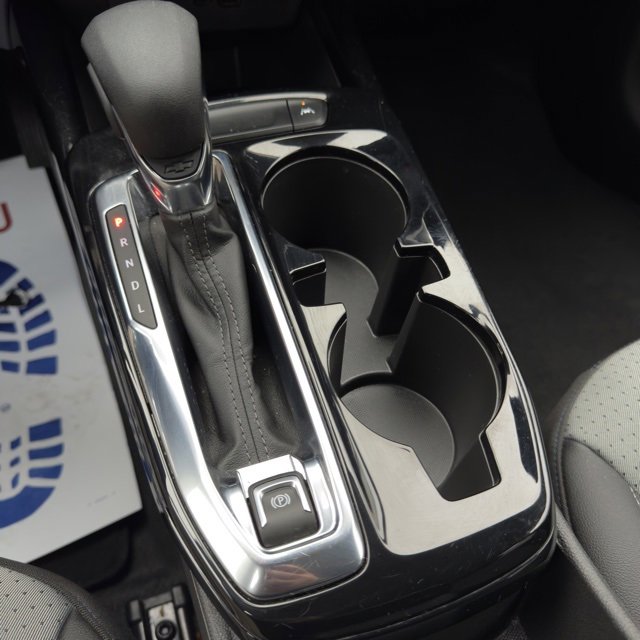 Used 2025 Chevrolet Trax LT w/ LT Convenience Package image 20