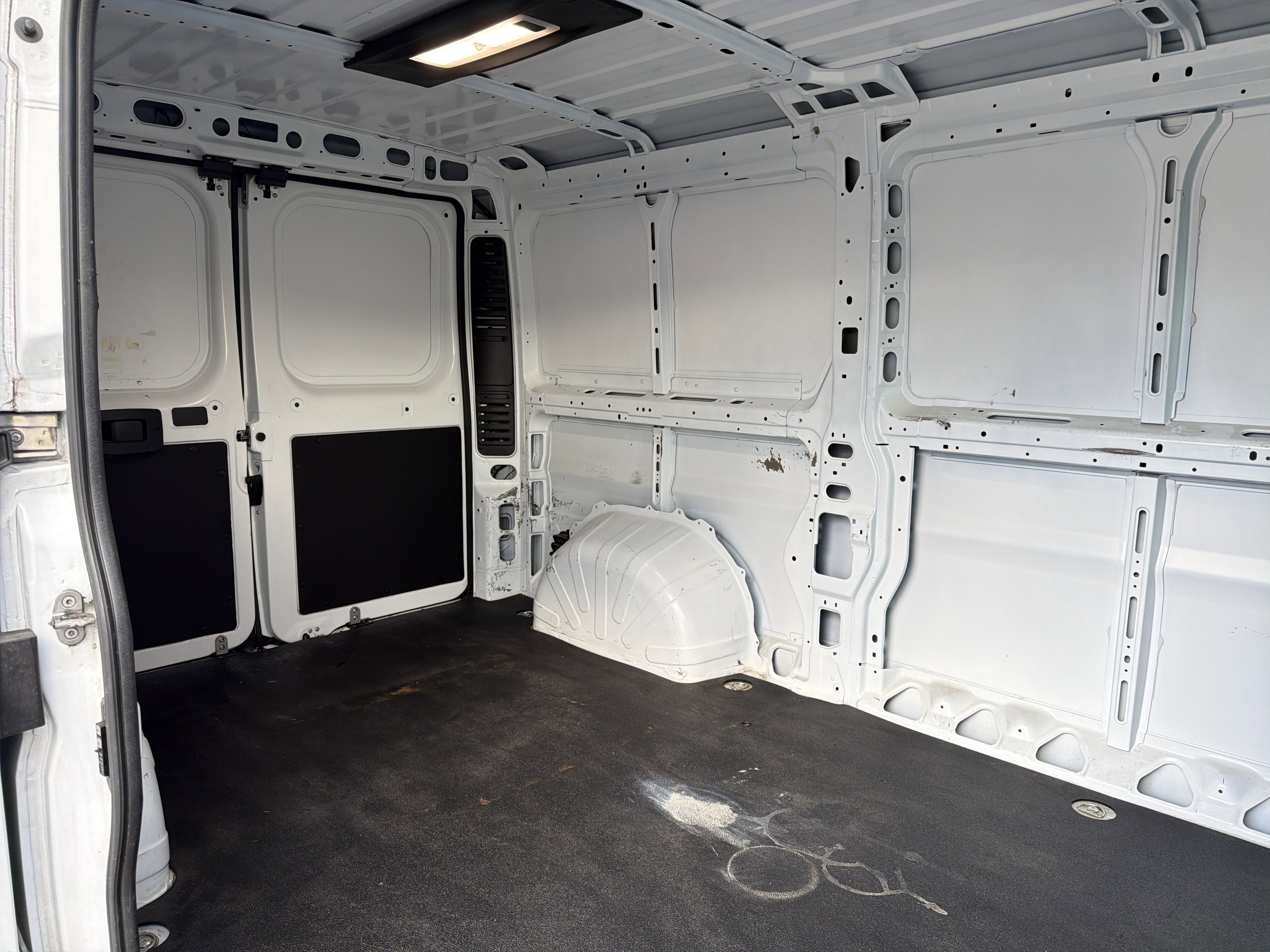 Used 2023 RAM ProMaster 1500 w/ Driver Convenience Group image 26