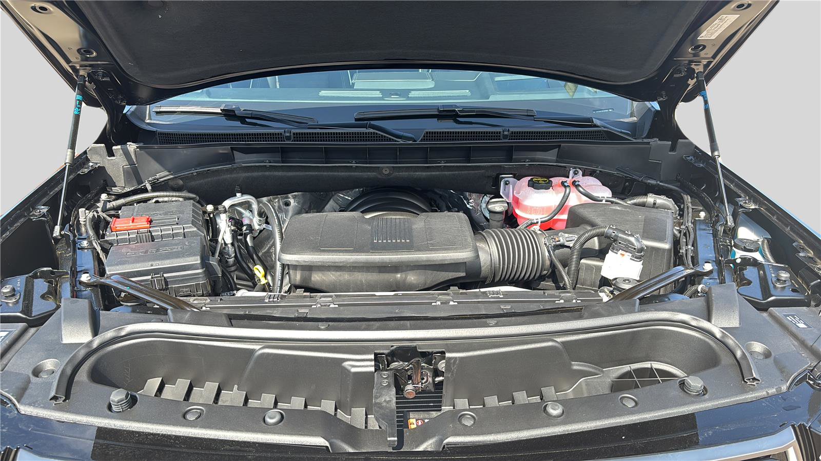 New 2026 GMC Yukon AT4 Ultimate w/ LPO, Floor Liner Package image 29