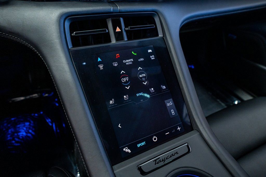 Used 2024 Porsche Taycan image 45