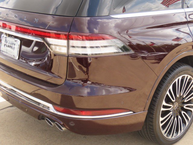 Certified 2023 Lincoln Aviator Black Label AWD/4WD image 10
