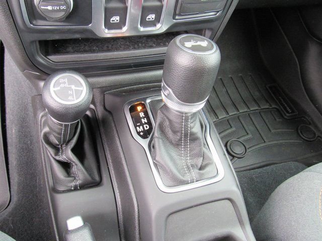 Used 2024 Jeep Wrangler Sport S image 17