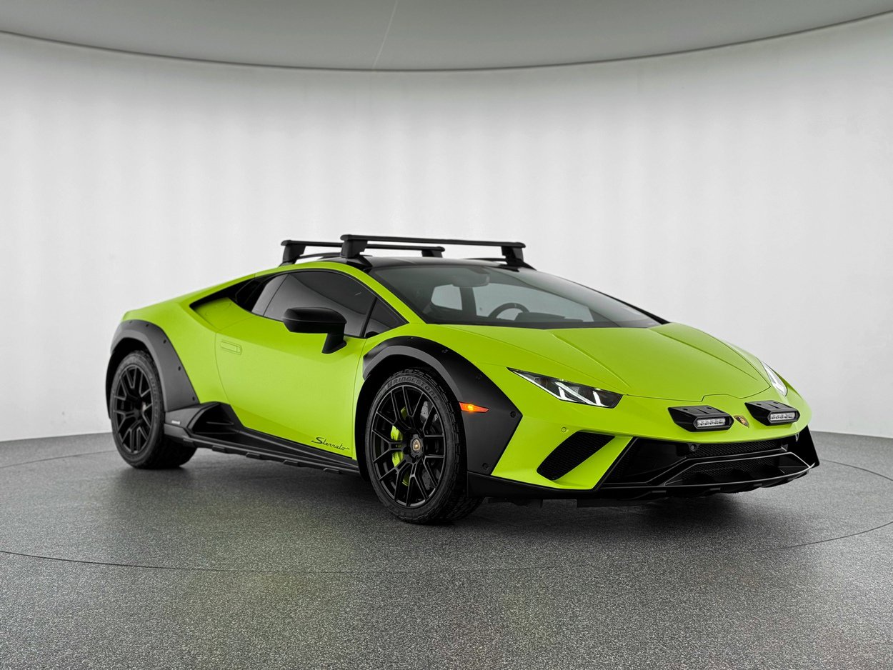 Used 2023 Lamborghini Huracan Sterrato image 8