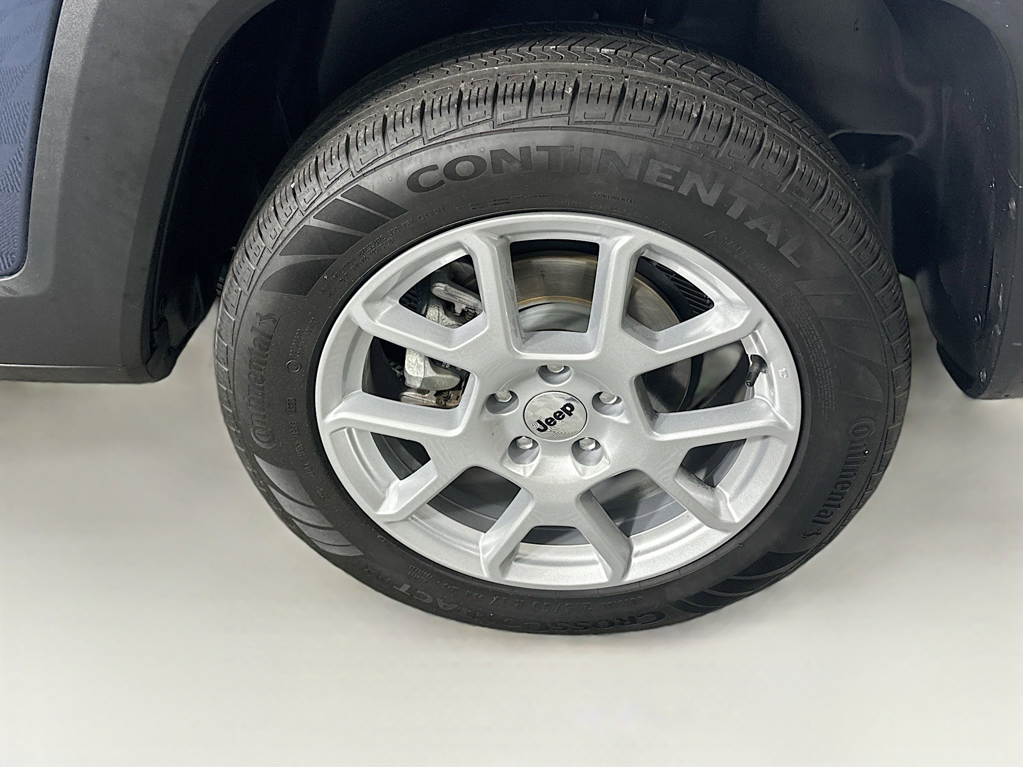 Used 2023 Jeep Renegade Latitude image 11