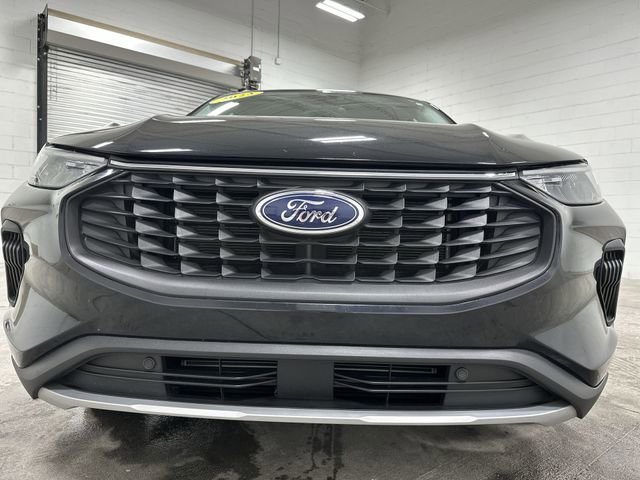Used 2023 Ford Escape Active w/ Tech Pack #1 image 10