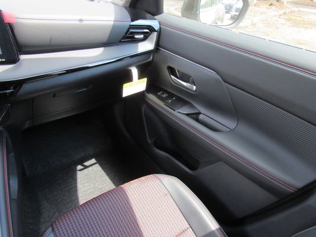 New 2026 Nissan Kicks SR image 19