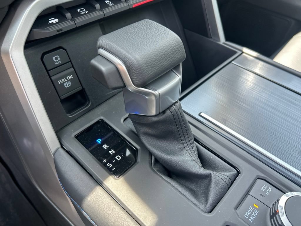 Used 2024 Toyota Tundra Platinum AWD/4WD image 23