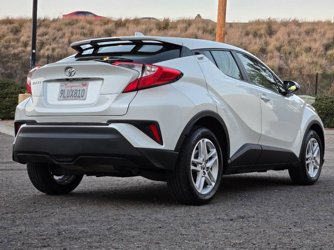 Used 2021 Toyota C-HR LE image 17