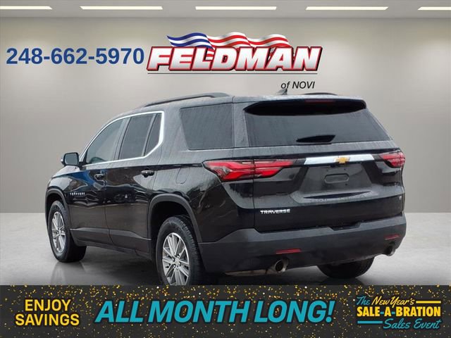 Used 2023 Chevrolet Traverse LT image 3