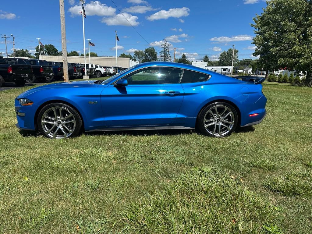 Used 2019 Ford Mustang GT Premium w/ Equipment Group 401A RWD image 6