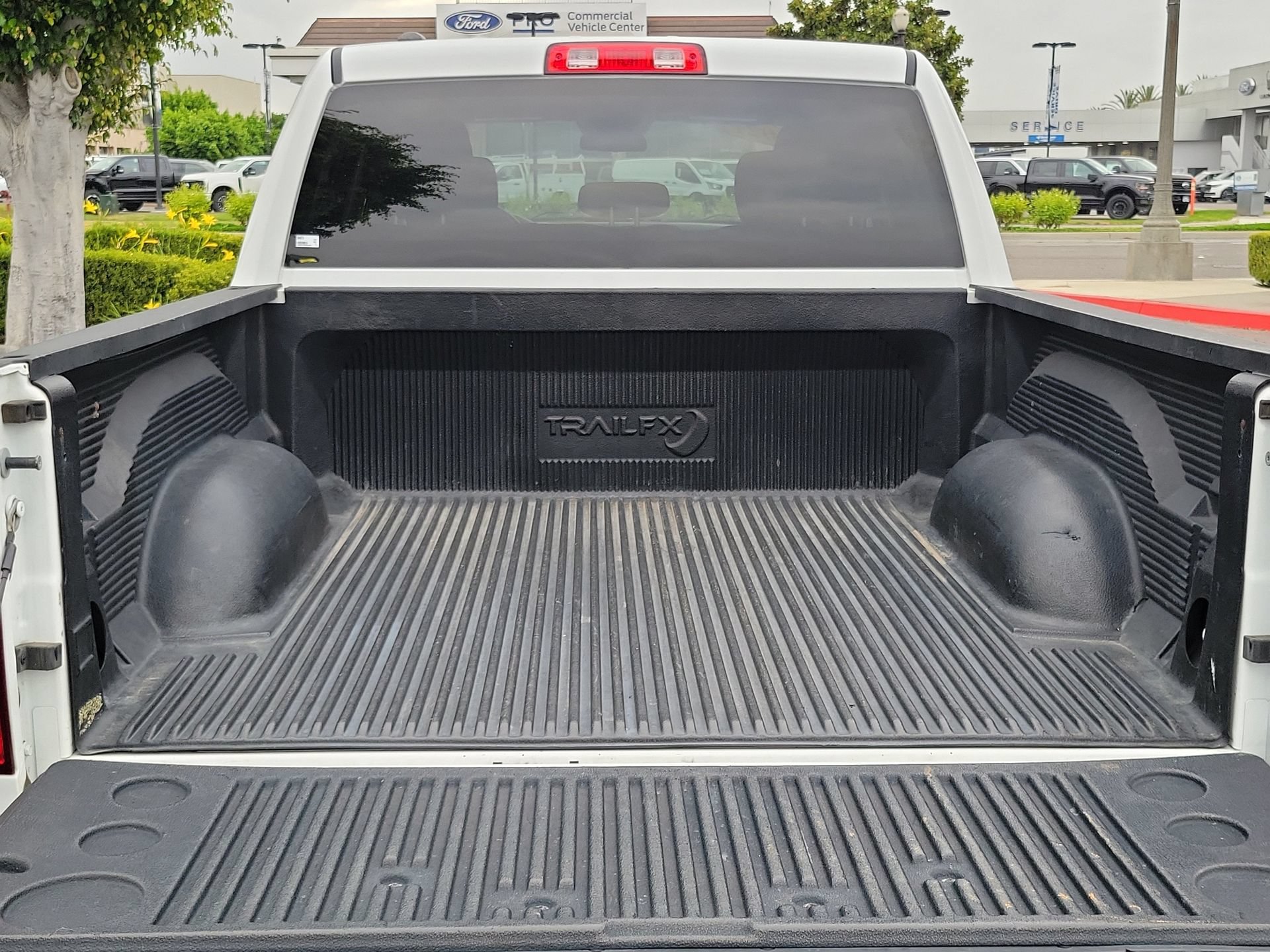 Used 2021 RAM 1500 Classic SLT RWD image 16