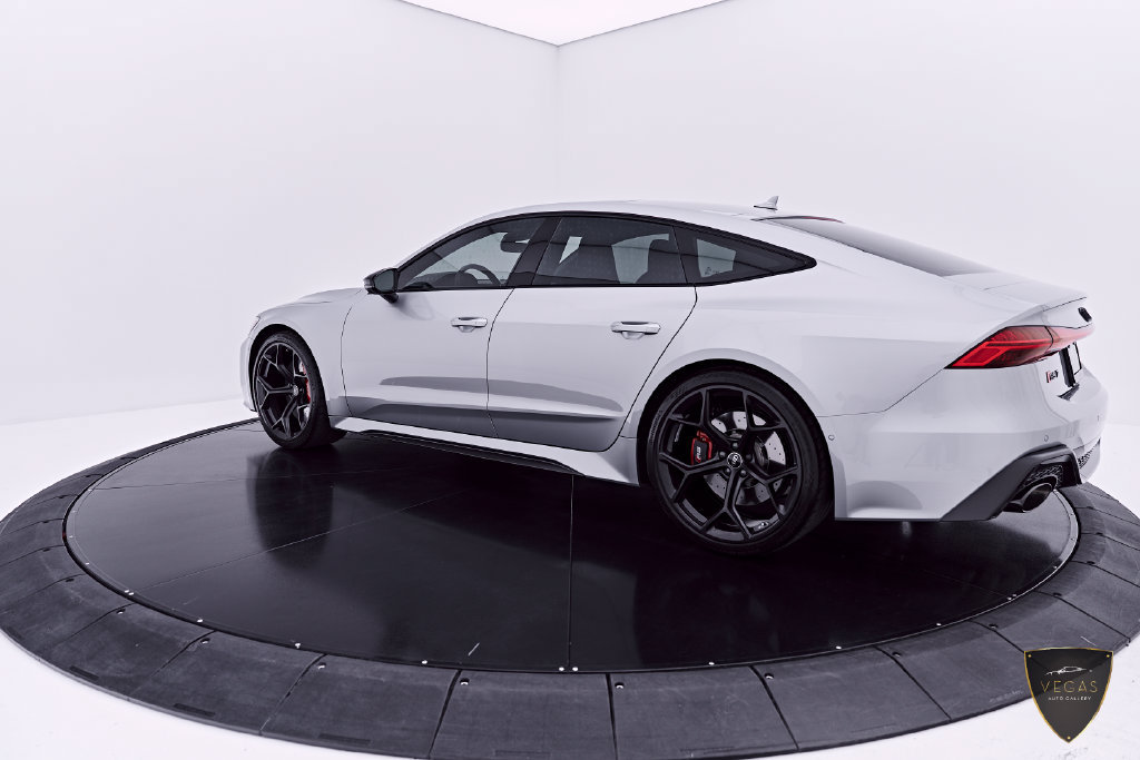 Used 2025 Audi RS 7 Performance AWD/4WD image 13