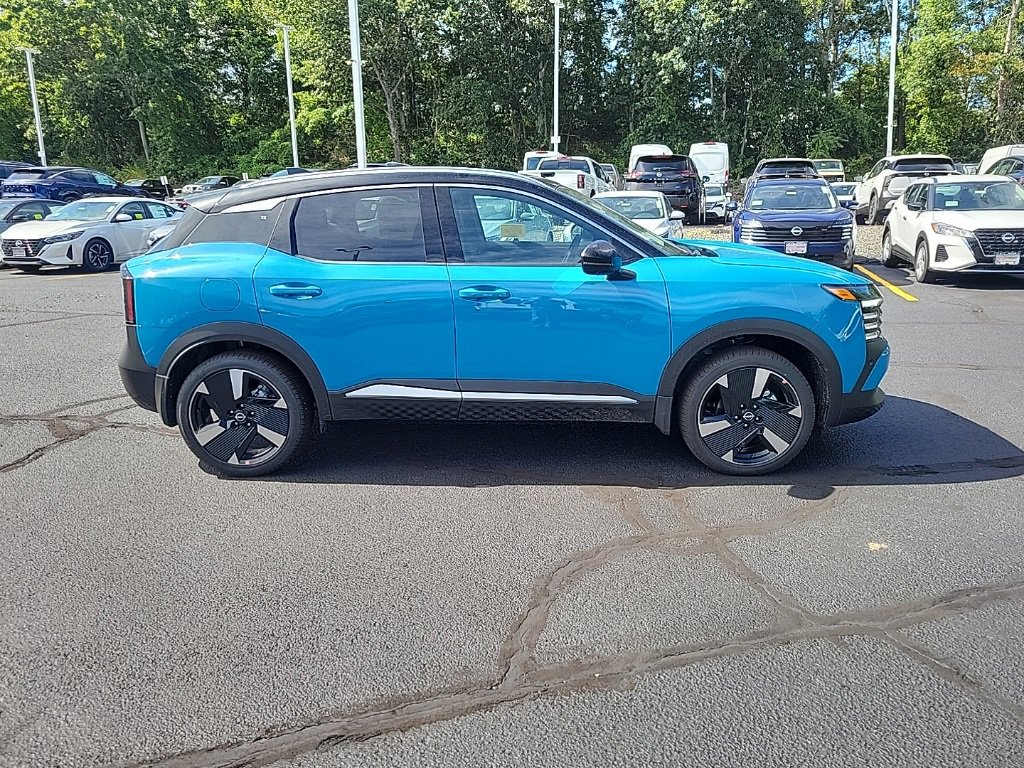 New 2025 Nissan Kicks SR w/ SR Premium Package image 6