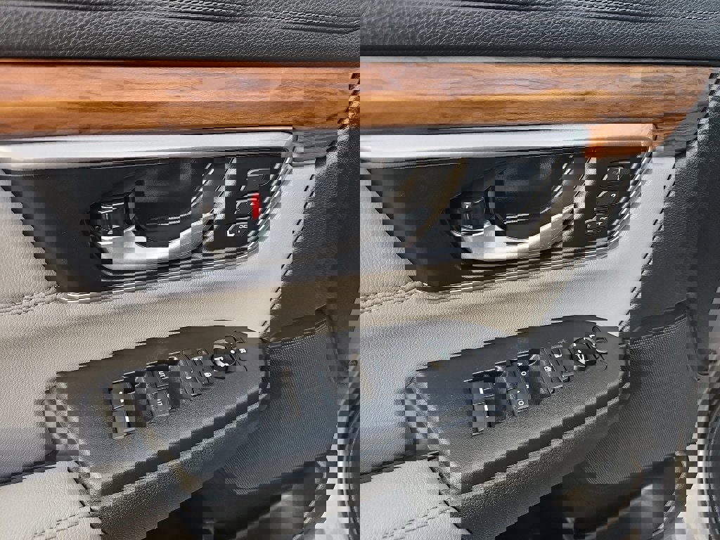 Used 2020 Honda CR-V EX-L image 10