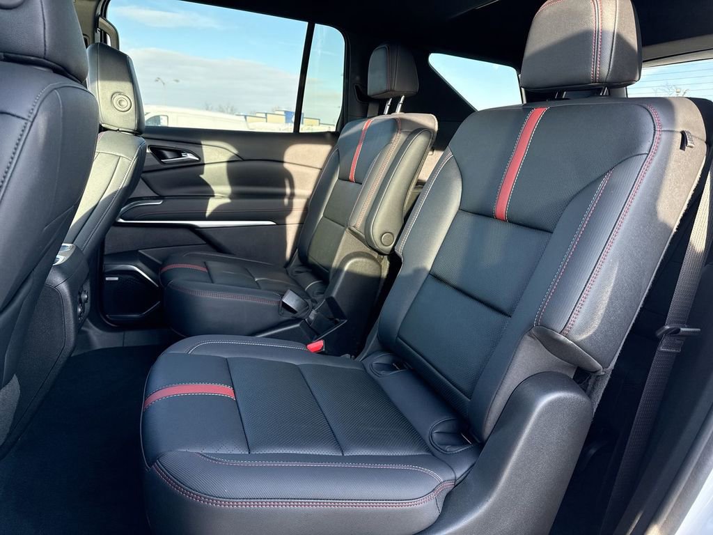 Used 2024 Chevrolet Traverse RS w/ LPO, Floor Liner Package image 23