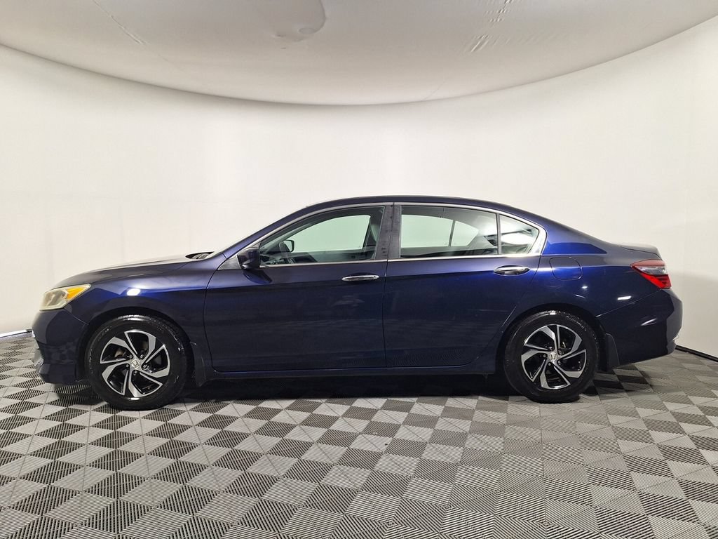 Used 2017 Honda Accord LX image 8