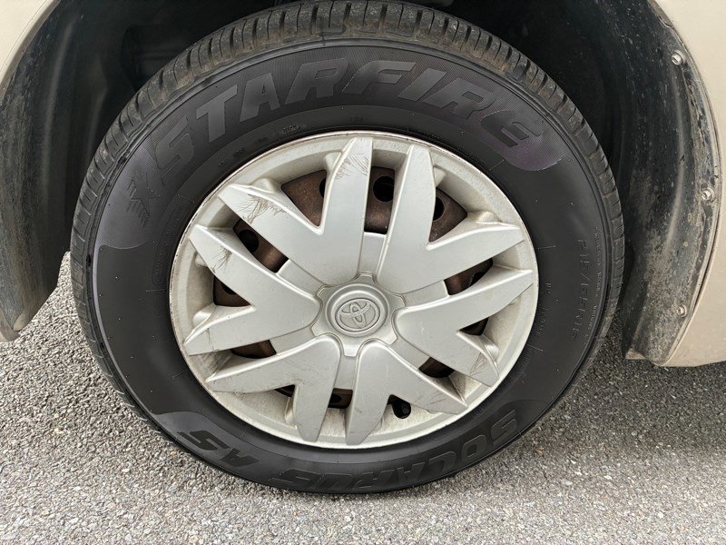 Used 2005 Toyota Sienna CE image 19