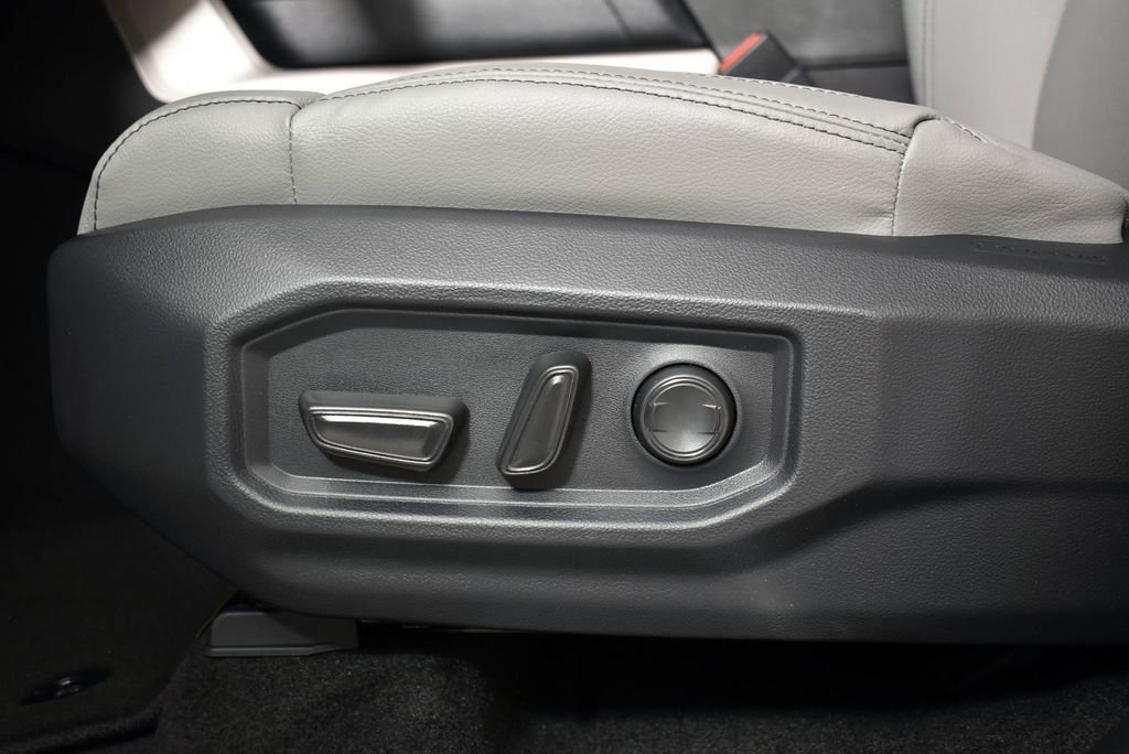 New 2026 Toyota Tundra SR5 AWD/4WD image 14