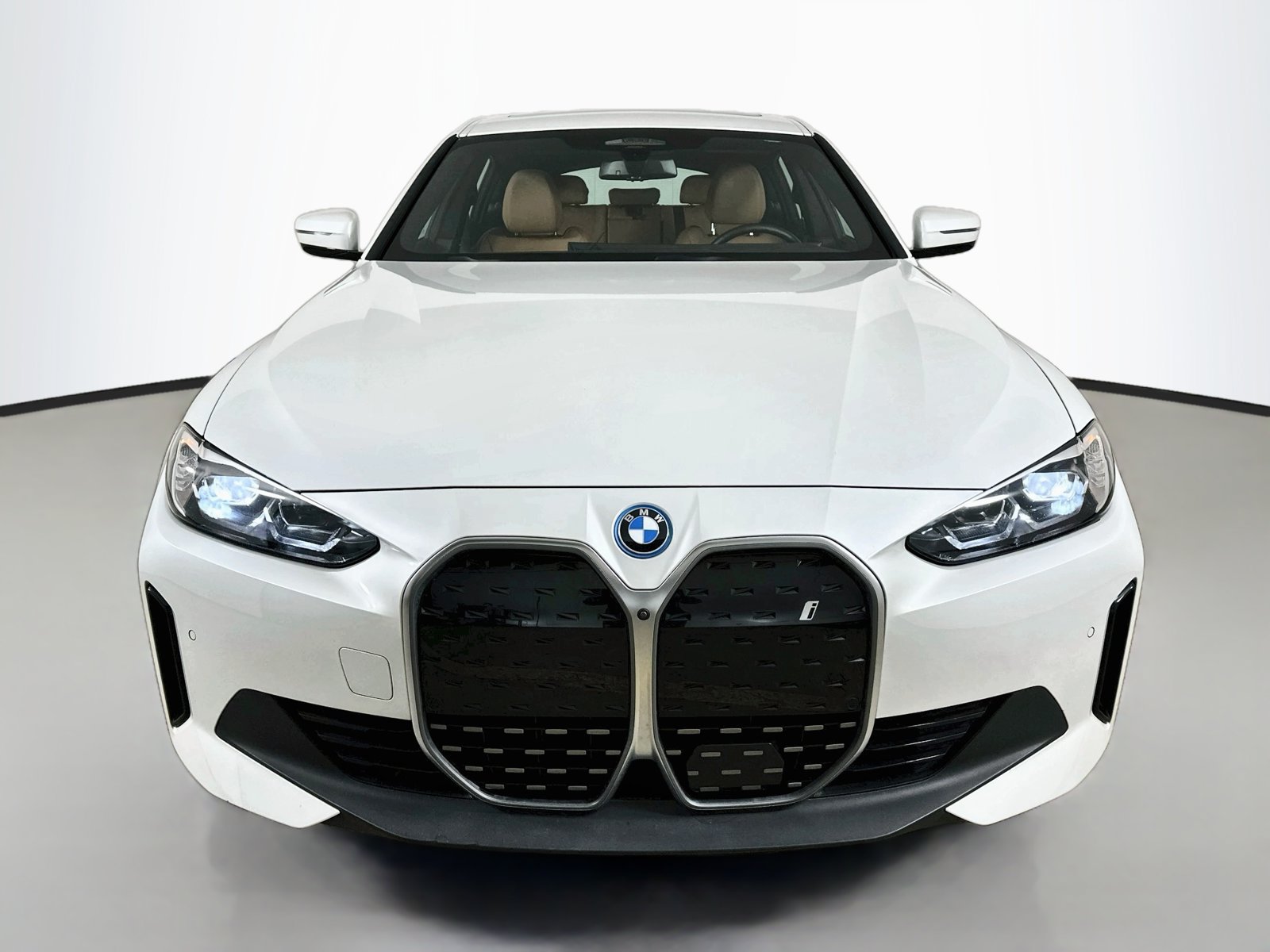 Used 2024 BMW i4 eDrive35 w/ Premium Package RWD image 2