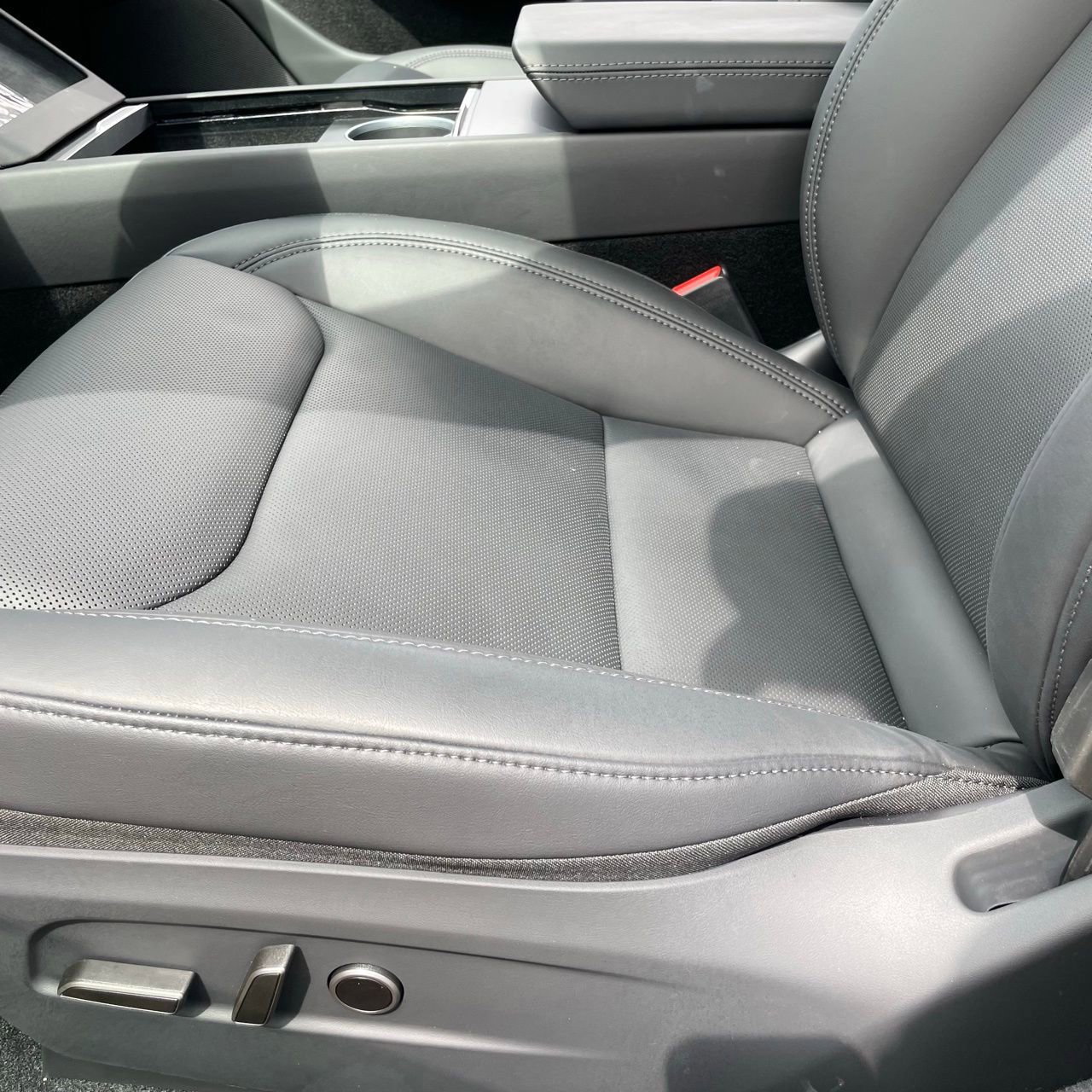 Used 2026 Tesla Model 3 image 21