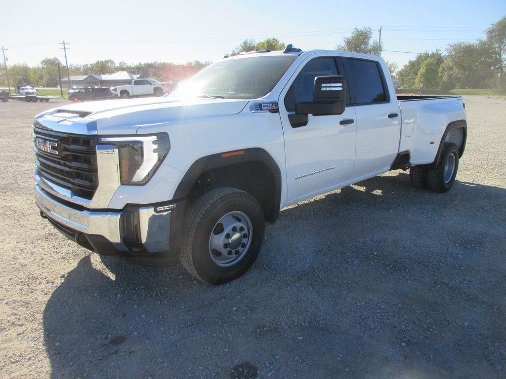 New 2026 GMC Sierra 3500 Pro image 11