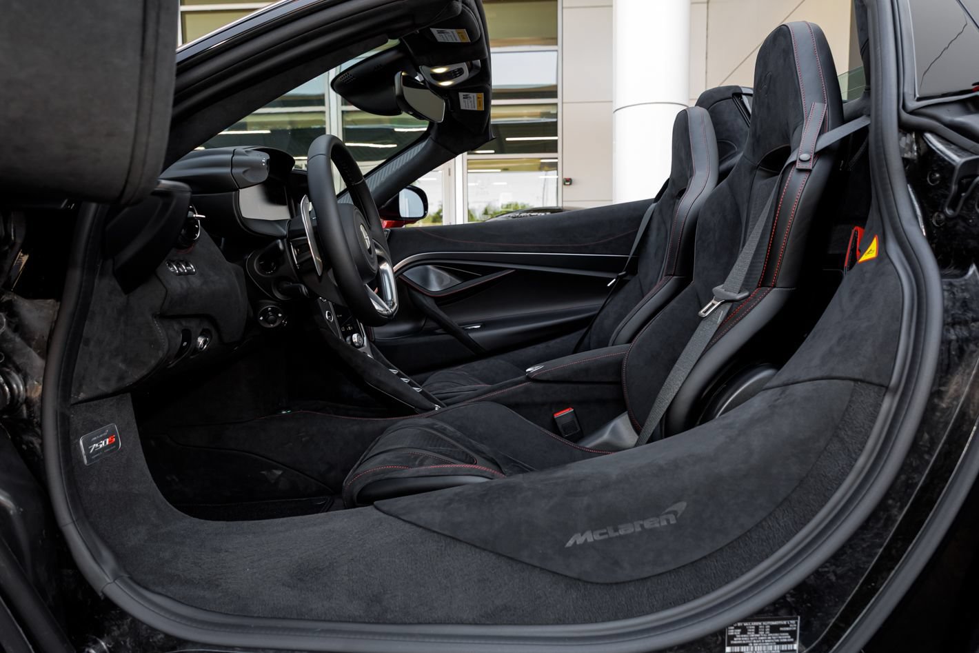 Used 2027 McLaren 750S Spider RWD image 55