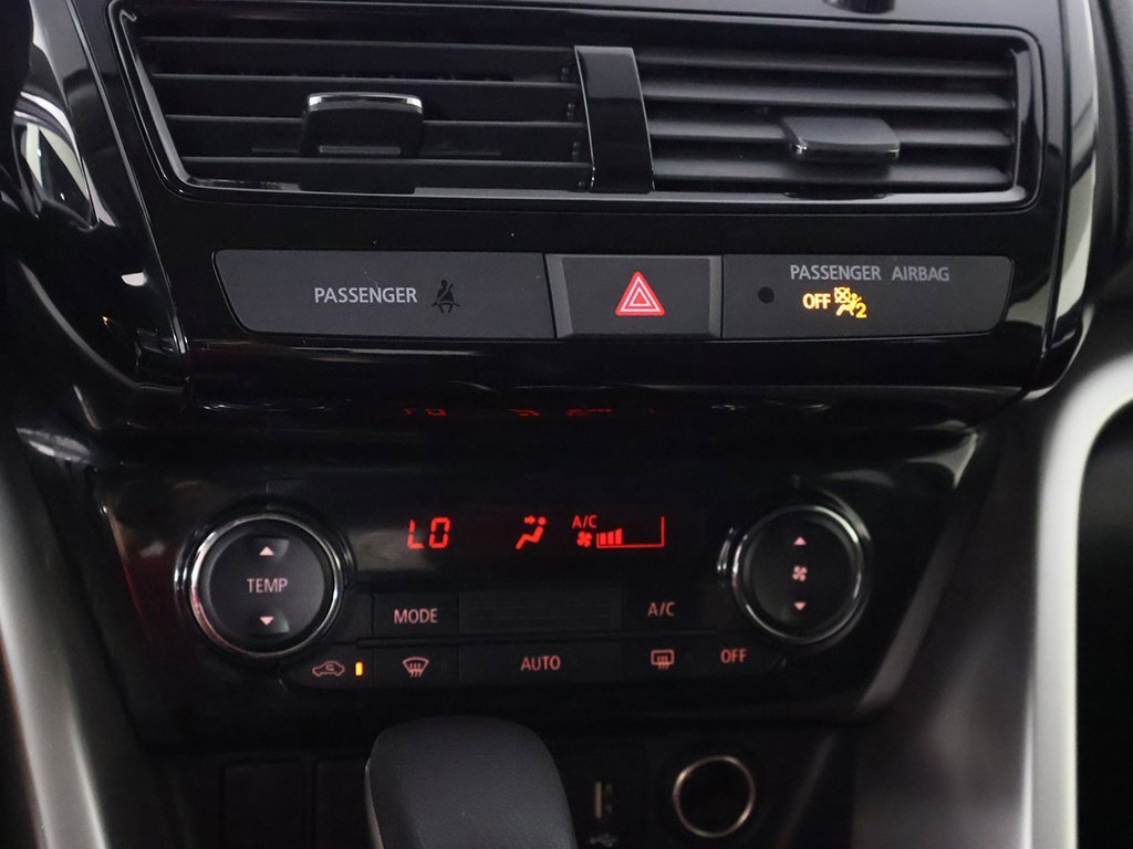 Used 2023 Mitsubishi Eclipse Cross LE image 39