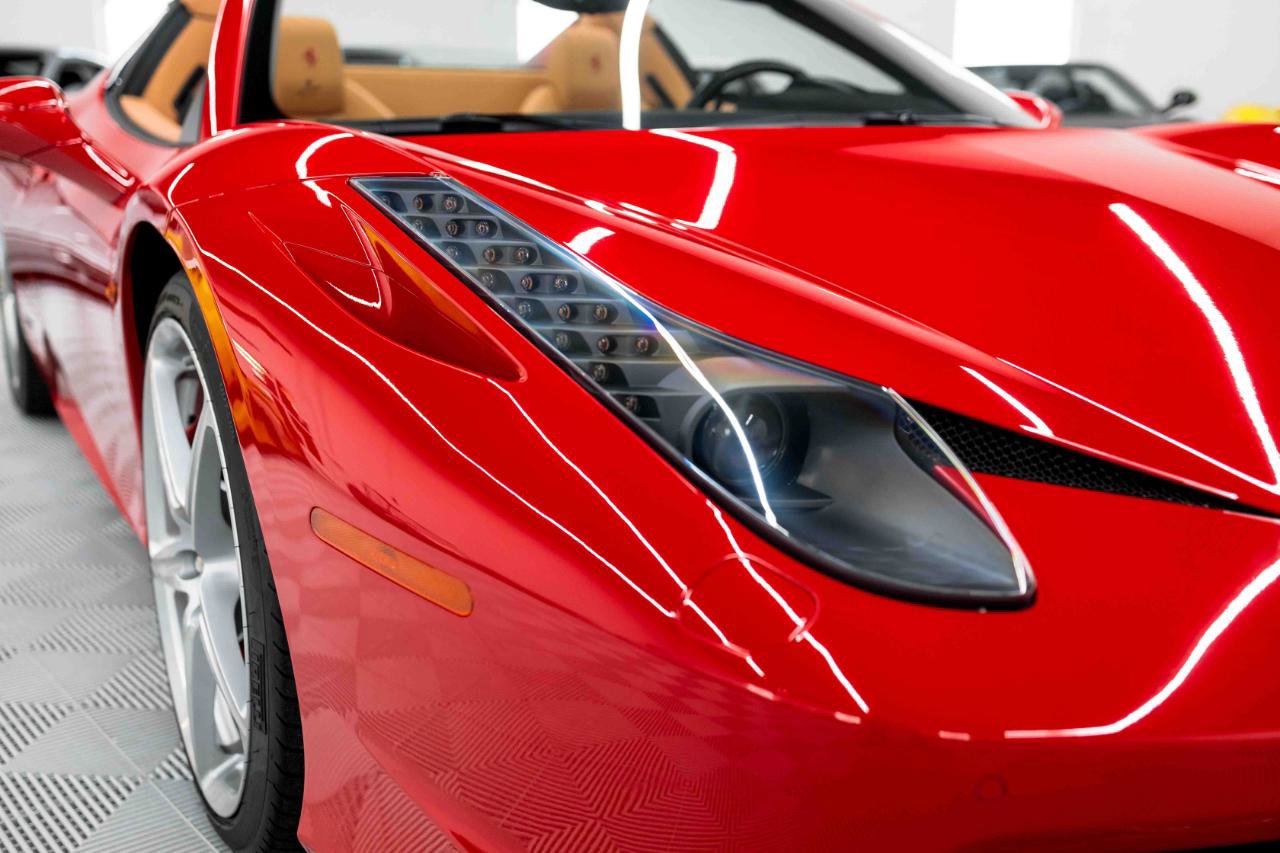 Used 2013 Ferrari 458 Spider RWD image 20