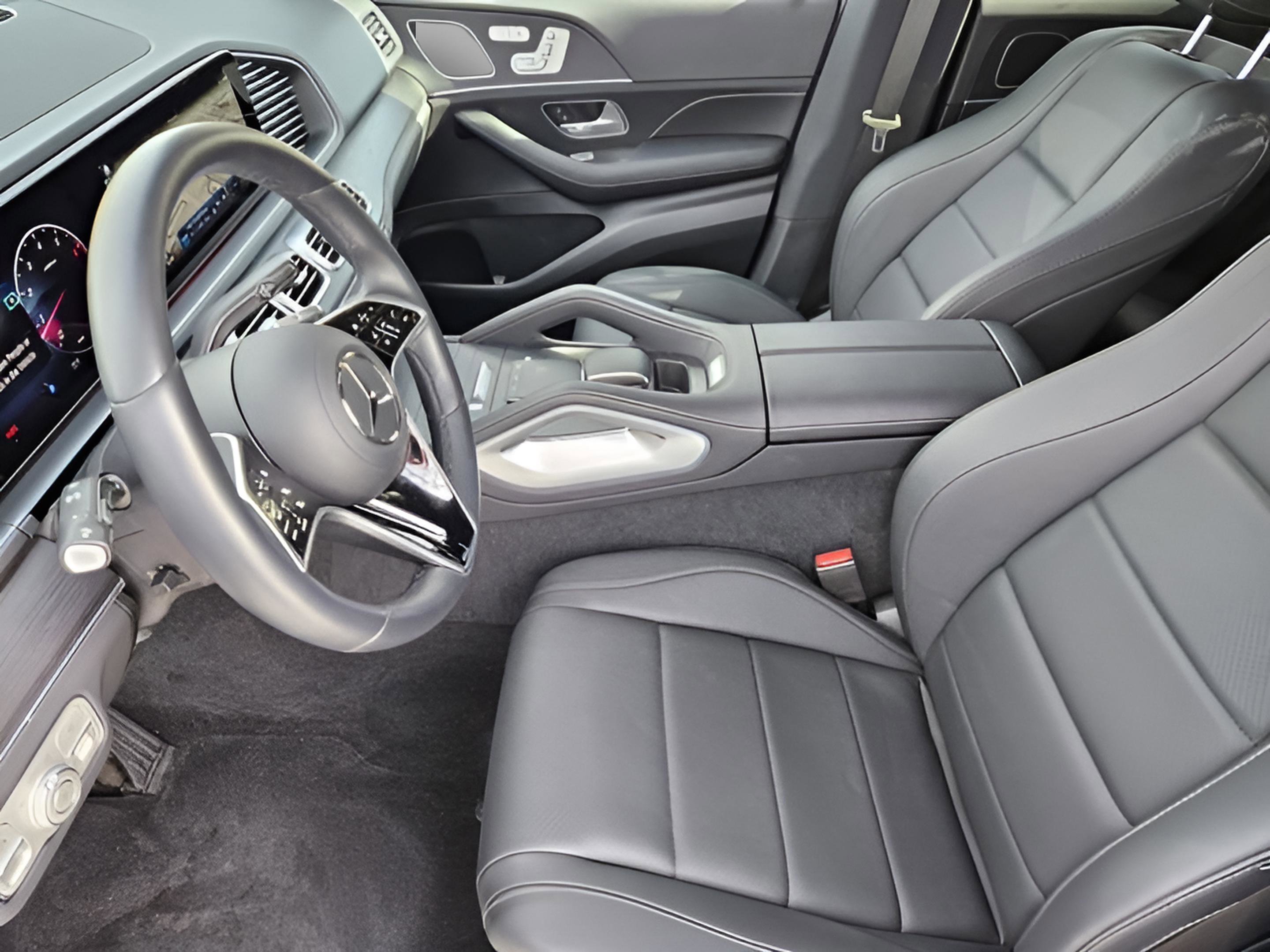 Certified 2025 Mercedes-Benz GLE 450 4MATIC image 12